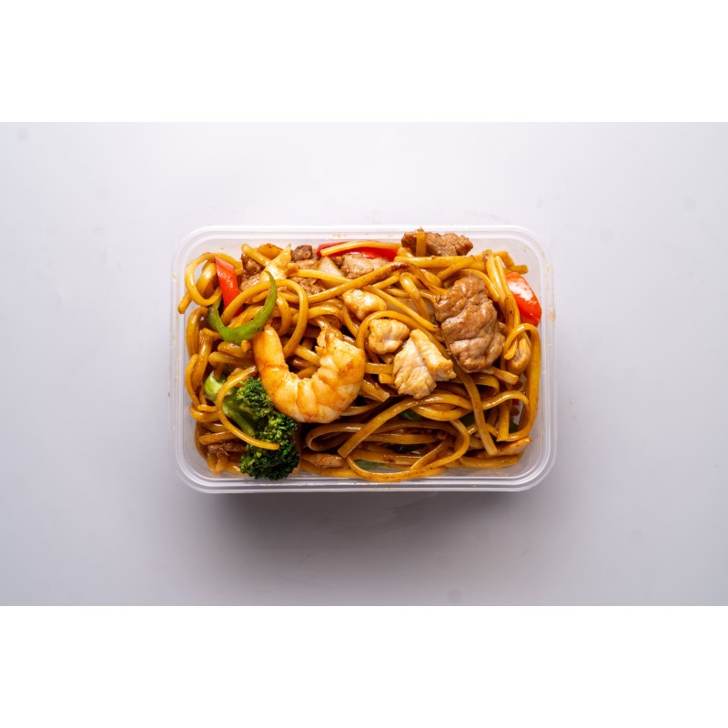 27 - Tallarines fritos con tres delicias